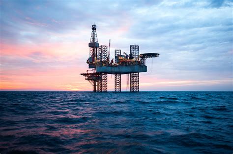 offshore oil and gas jobs.